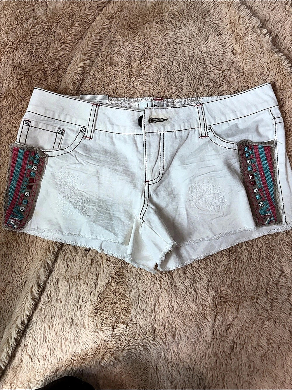 Daytrip Capricorn Women's Geometric Jean Shorts Waist 29 NWT